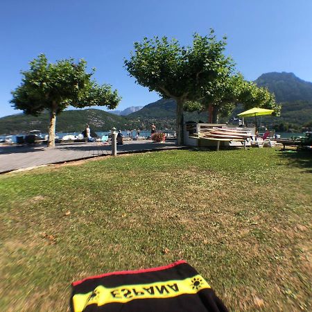 Logement Atypique Avec Vue Unique Panoramique Sur Le Lac D'Annecy, Dans Une Residence Avec Plage Et Ponton Privee Sur La Commune De Duingt Dış mekan fotoğraf