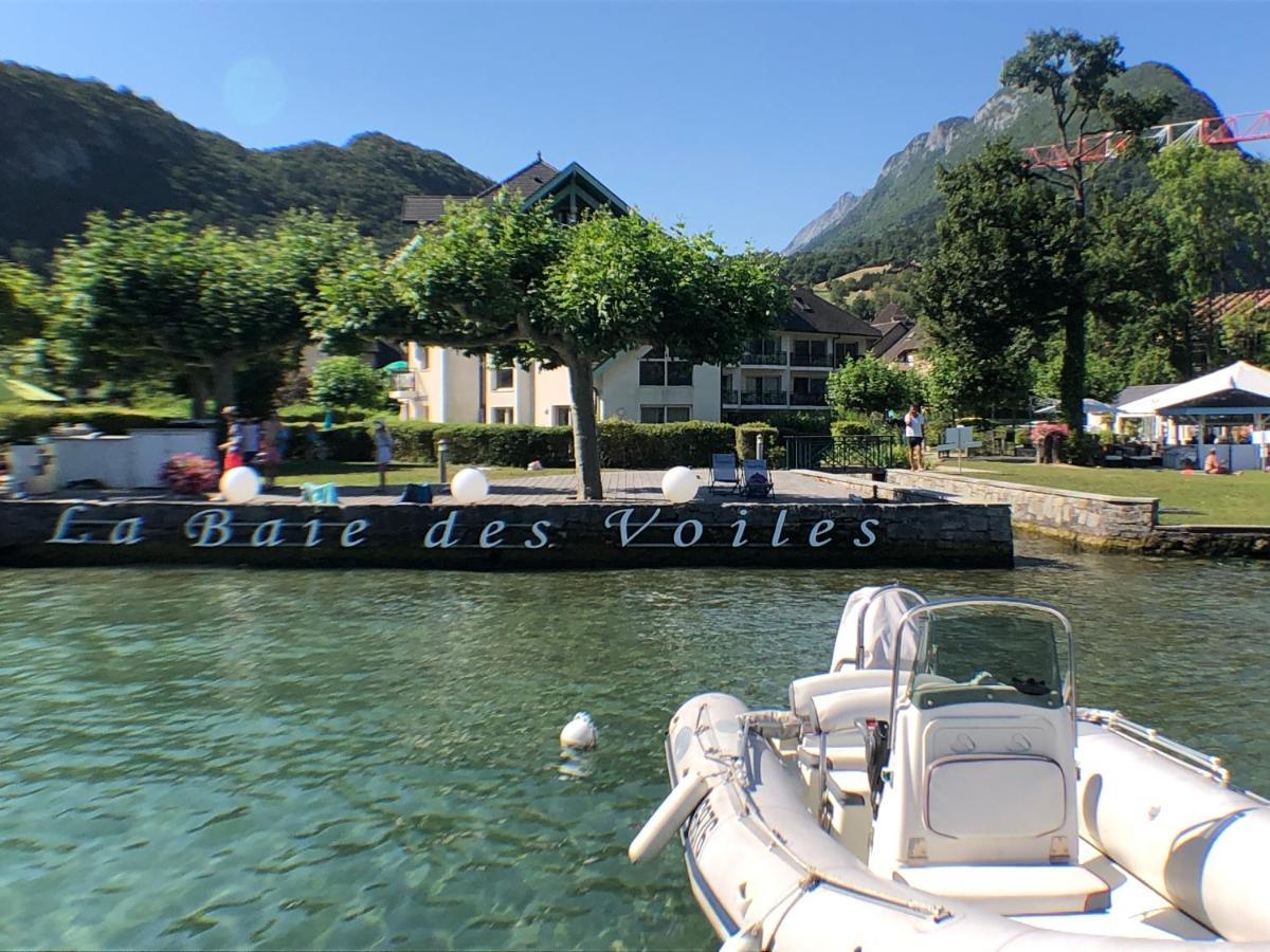 Logement Atypique Avec Vue Unique Panoramique Sur Le Lac D'Annecy, Dans Une Residence Avec Plage Et Ponton Privee Sur La Commune De Duingt Dış mekan fotoğraf