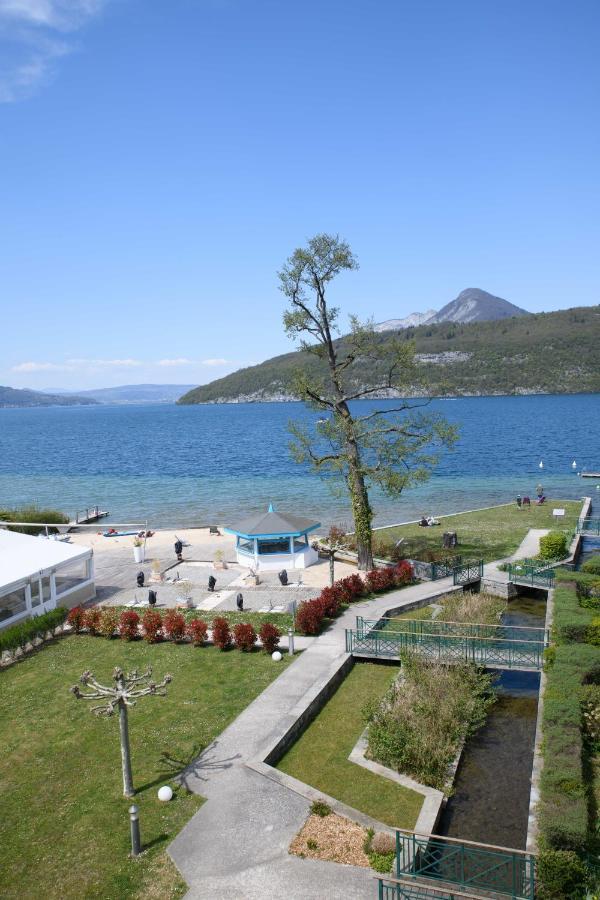 Logement Atypique Avec Vue Unique Panoramique Sur Le Lac D'Annecy, Dans Une Residence Avec Plage Et Ponton Privee Sur La Commune De Duingt Dış mekan fotoğraf